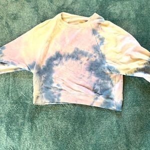American Eagle womens crewneck tie dye
